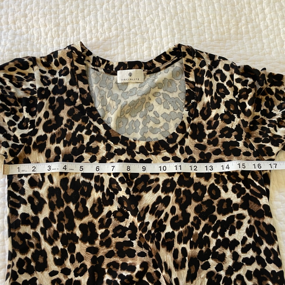 Leopard Print Top - Picture 4 of 6